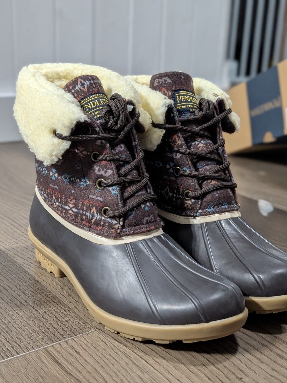 Pendleton Diamond Peak Duck Boots